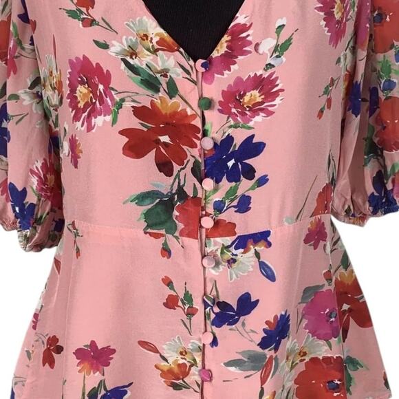 Yumi Kim Pink Floral  Short Sleeve Button Front Silk Blend Blouse Size Small - Picture 3 of 7